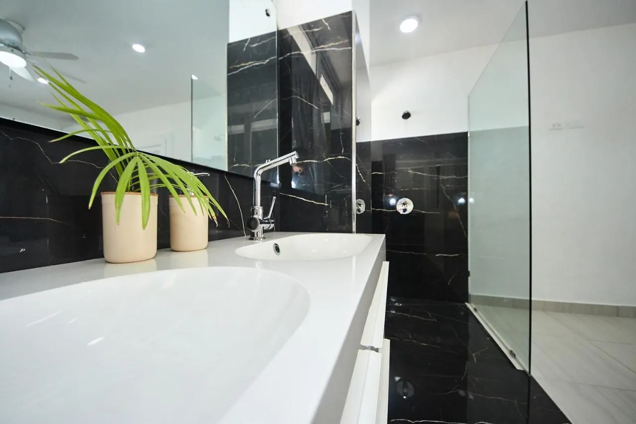 New & Modern 3-Bedroom Apartment On Bavaro Beach Πούντα Κάνα